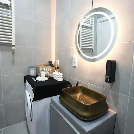 Apartment Tram 1 Min!modern,comfortable Istanbul